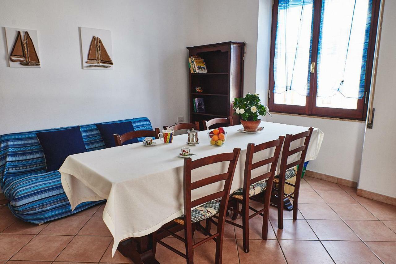 קאלה גונונה Casa Calaluna מראה חיצוני תמונה